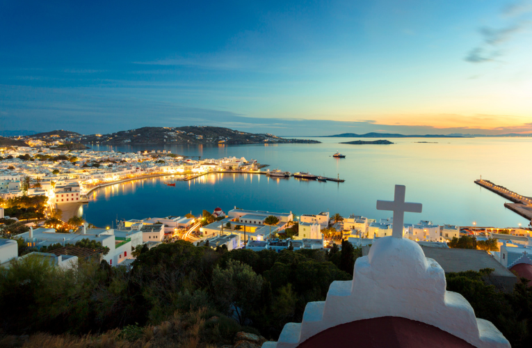 Coastal view of Greece, where HEDNO and Itron are modernizing the electric grid to enhance reliability, sustainability, and the customer energy experience.